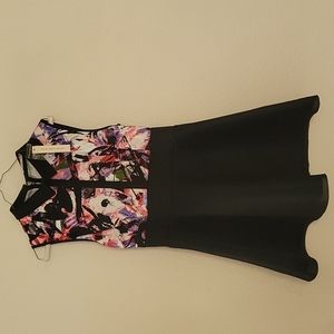 BRAND NEW WITH TAGS Mustard Seed Dress Size Medium